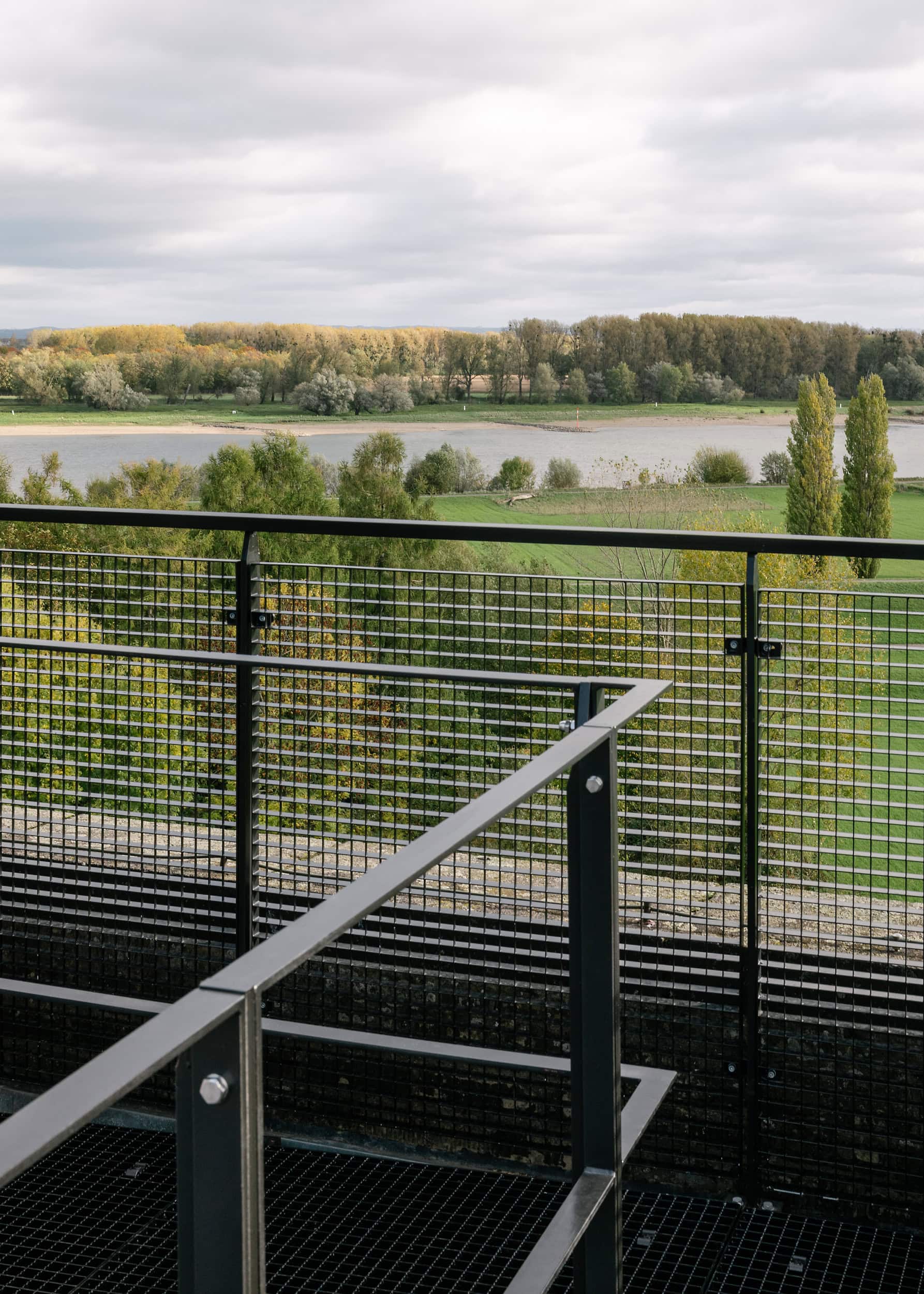 Detailsansicht Dach des Rheimturm Zons  